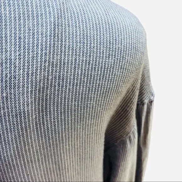 William Rast Blue Chambray Ticking Striped Pullover Top 3/4 Sleeves Sz M - Picture 7 of 11